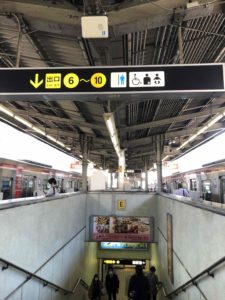 江坂駅　6～10番出口